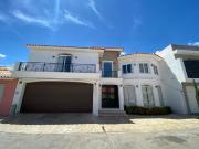 EN VENTA RESIDENCIA EN PRIVADA MISION DEL ALAMO