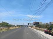 En venta terreno comercial de 240 m² en avenida de la Luz