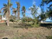 EN VENTA TERRENO DE 2330 M2 CON FRENTE DE PLAYA EN...