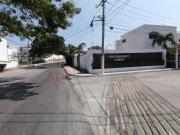 En venta terreno en el Fraccionamiento Cumbres, ubicado...