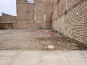 En Venta Terreno Frente Avenida De 139.67 En Urb....