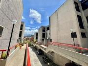 EN VENTA TOWHOUSE LA BOYERA 430 MTRS 7H/6B/4PE