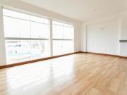 EN VENTA TRIPLEX DE OCASION 3 DORMITORIOS COCHERA MIRAFLORES