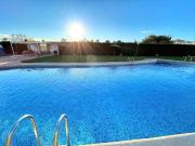 EN VILLAMARTIN CHALET ADOSADO 4 HABS, JACUZZI EN LA...