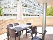 Encantador apartamento en planta baja. Con Licencia...