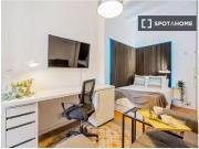 Encantador Cómoda habitación en alquiler en Eixample,...