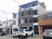 ¡Encantador Flat En Venta En Santiago De Surco! $210,000...