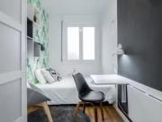 Encantador Habitación en 56 Avinguda de la Riera de Cassoles