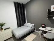 Bonito Habitación en Calle de la Luna, Universidad