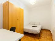 Encantador Habitación en Calle de Santa Isabel, Embajadores