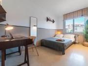 Encantador Habitación en Carrer de Garcilaso, 171