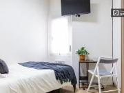 Bonito Habitación en piso compartido de 4 habitaciones...