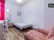 ¡Recién llegado! Se alquila habitación en apartamento de...