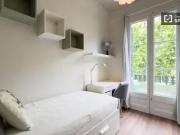 Bonito Se alquila habitación en el apartamento de 6...