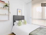 Encantador Se alquila habitación en piso de 9...