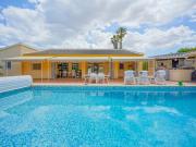 Encantadora casa de campo situada en una parcela...