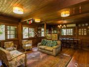 Encantadora Casa em Condomínio com 3.000m² de Terreno...