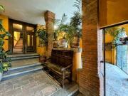 Encantadora casa en calle exclusiva