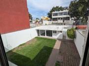 ENCANTADORA CASA EN RENTA EN CALLE CERRADA