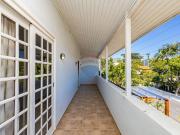 Encantadora casa térrea para alugar com 301m² no bairro...