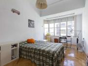 Encantadora habitación en alquiler en apartamento de 8...