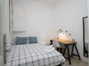 Encantadora habitación en apartamento de 9 habitaciones...