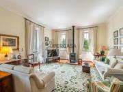 Encantadora Moradia com Jardim no Centro de Leça da Palmeira