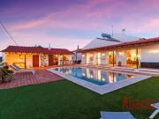 Encantadora Moradia De Campo Com 4 Quartos E Piscina...