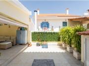Encantadora Moradia na Quinta do Conde: Conforto e Lazer...