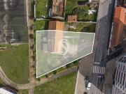 Encantadora Moradia T2 para renovar á beira mar...