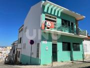 Encantadora Moradia Típica Portuguesa de 4 Quartos com...