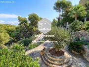 Encantadora villa con piscina privada a 500 m de la...