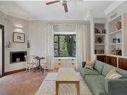 Encanto Andaluz con Elegancia Natural