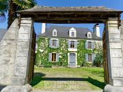 Enclos béarnais de charme entièrement rénové 350m² Angaïs