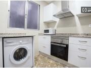 Encuentra habitación con llave independiente en piso...