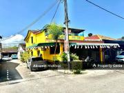 END LOT, FULLY RENOVATED & PARTIALLY FURNISHED | Double...