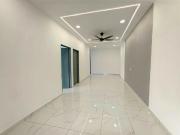 End lot Taman Wawasan, Kulai fully renovated single...