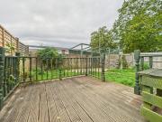 End of terrace house to rent on