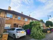 End terrace house to rent in Galsworthy Avenue, London E14