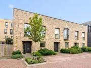 End terrace house to rent in Rosebay Gardens, Headington OX3