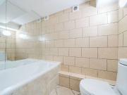 Englewood Road, Clapham South, London SW12, 3 bedroom...