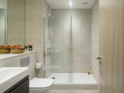 ENJOY 3 WEEKS RENT FREE * Light and bright 2 bed...