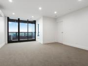 ENJOY THE CITY LIFESTYLE WITH THIS THREE BEDROOM APARTMENT