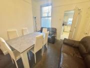 Room Let, Ennismore Road, L13