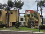 Enorme casa 5 recamaras, en privado cerca futurama, las...