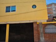 enorme casa con departamentos independientes enorme casa con departamentos independientes