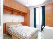 Enorme habitación en piso compartido por Eixample, Barcelona