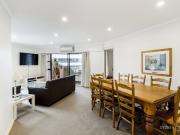 ENORMOUS CITY APARTMENT | Unfurnished