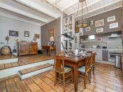 Ensemble atypique de 176 m2 Carrez avec cour intérieure ma