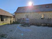 Ensemble de 4 bâtiments en pierre sur 3292m²